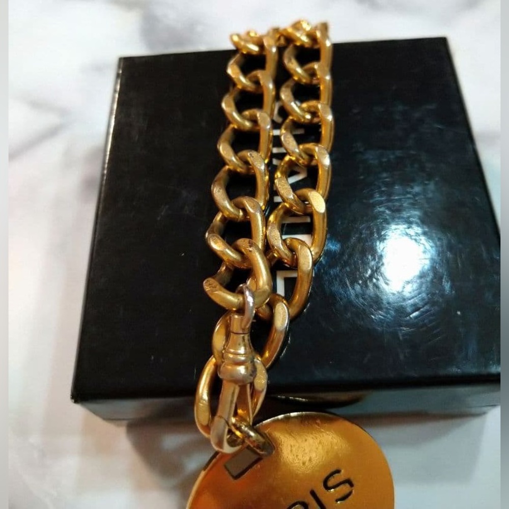 Chanel Vintage Belt Attachment Or Bag Hangtag Medallion 24k Gold Plated View 3
